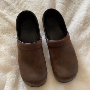 Brown Danskos, size 40